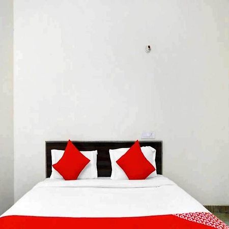 Hotel Sky Bird Bhauli Exterior photo