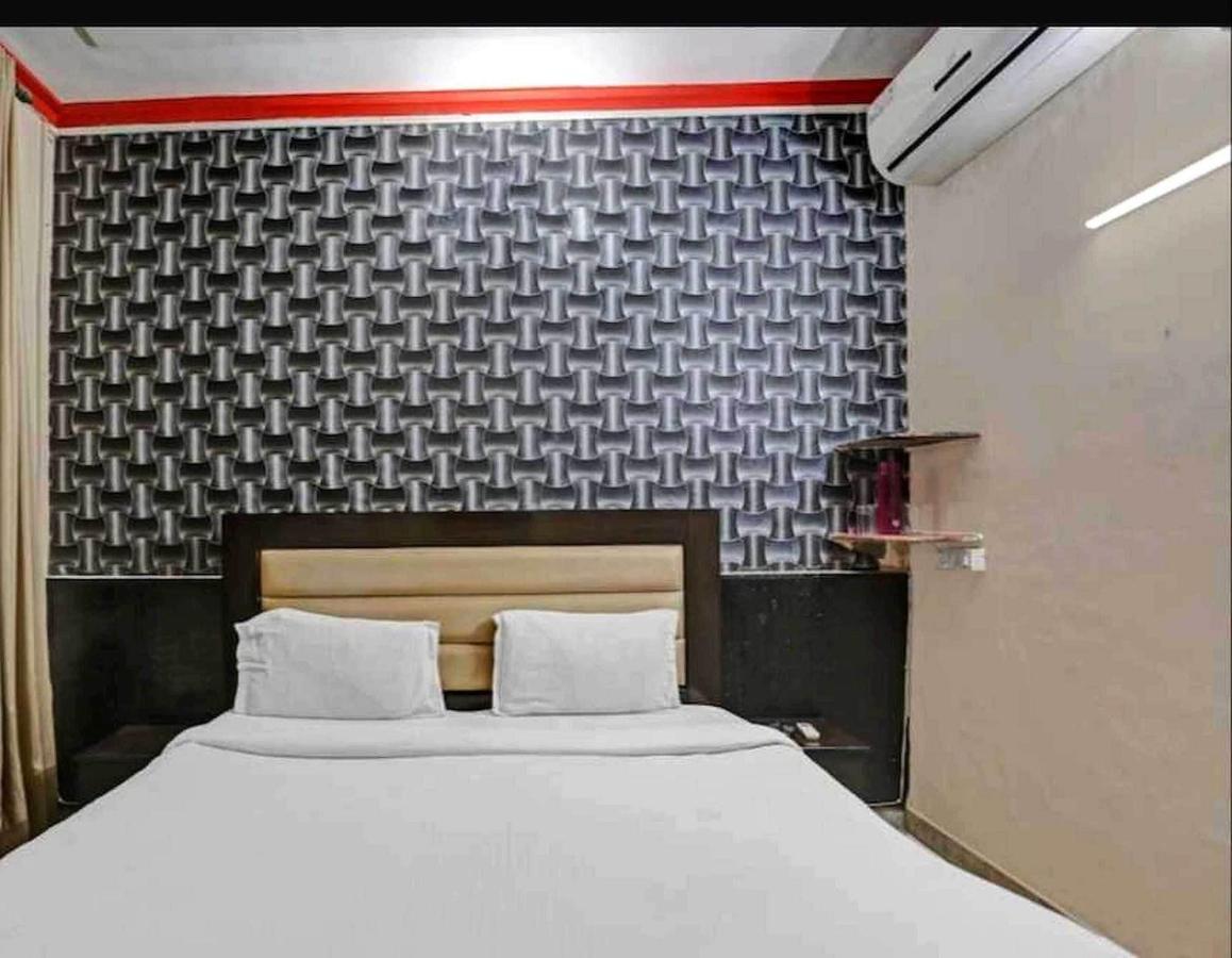 Hotel Sky Bird Bhauli Exterior photo